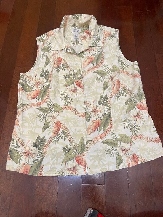 Liz Claiborne Tops - Liz Golf by Liz Claiborne 100% Silk Tropical Sleeveless Blouse XL